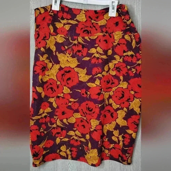 Lurlaroe pencil  skirt red, mustard and plum floral pattern. Size XL stretchy - Picture 2 of 4